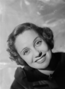 Photo of Lucienne Boyer from 1939.